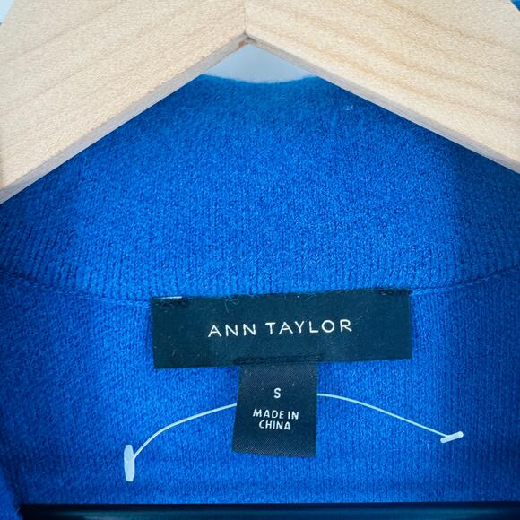 Ann Taylor Royal Blue Long Button Front Cardigan Coatigan Size Small - Picture 3 of 6